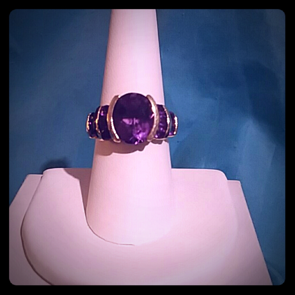 10k Amethyst Ring